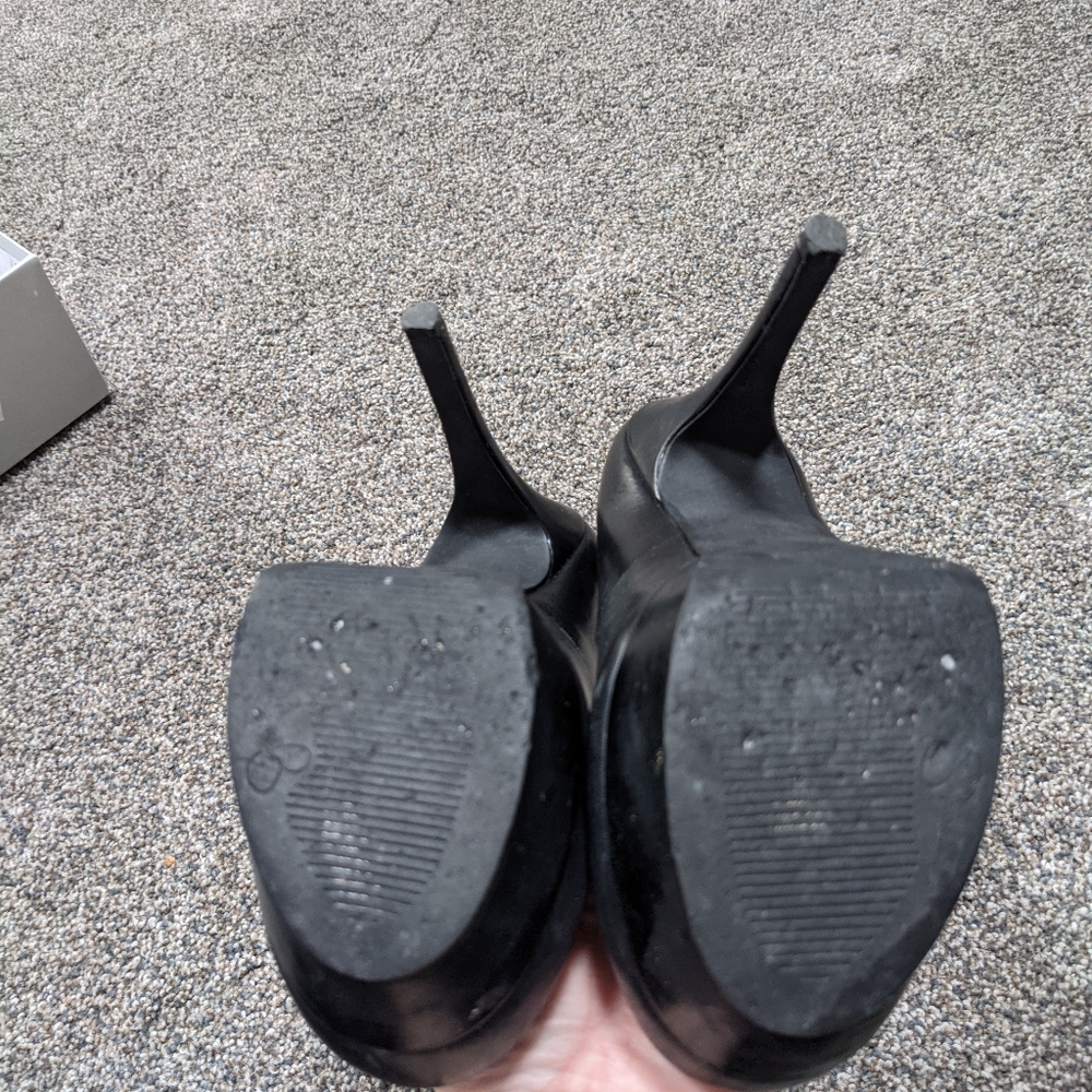 Jessica Simpson Heels - Picture 4 of 6